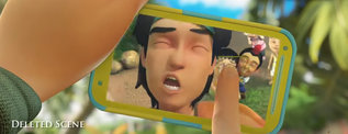 Bagaimana Kerajaan Indraloka di perkenalkan smartphone dalam film animasi Upin Ipin?